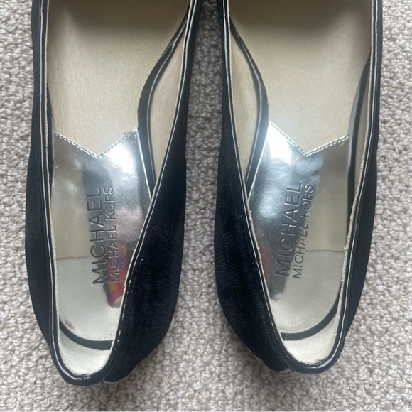 Michael Kors Kiera Velvet Ballet Flats Size 7 Black Silver Front Bow Women EUC - Picture 8 of 13